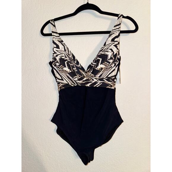 Gottex One Piece Swimsuit Black & Metallic Chevron Print Shaping Tummy Control 8 - Picture 1 of 4
